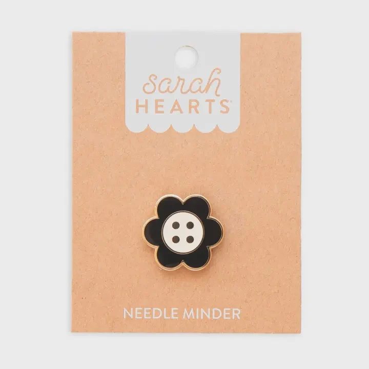 Daisy Button Magnetic Needle Minder