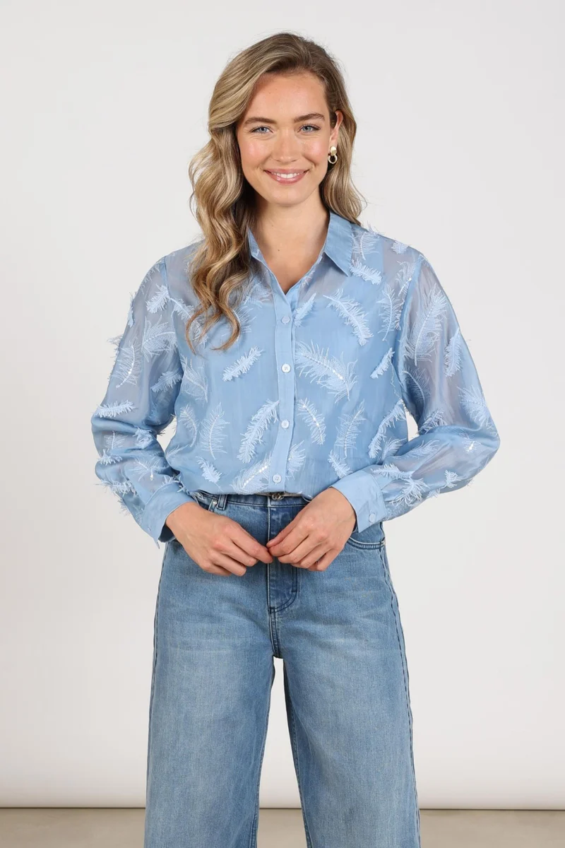 Blouse Aysha Feathers Sky NKF02179
