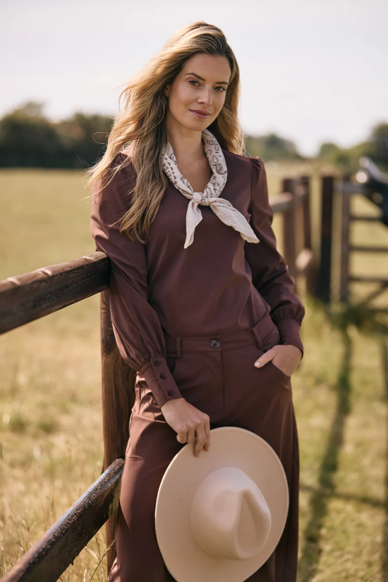 Travel Blouse Puff Sleeves Mahogany 202226