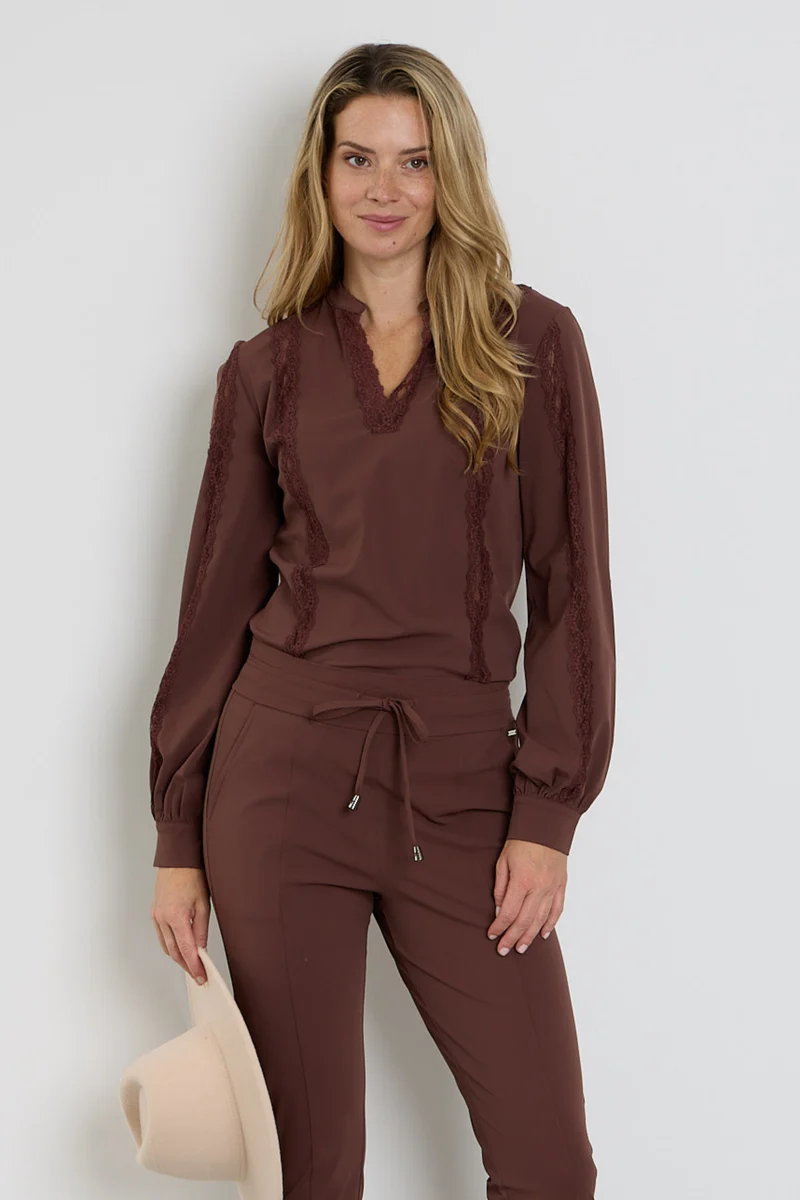 Travel Top Lace Mahogany 202776