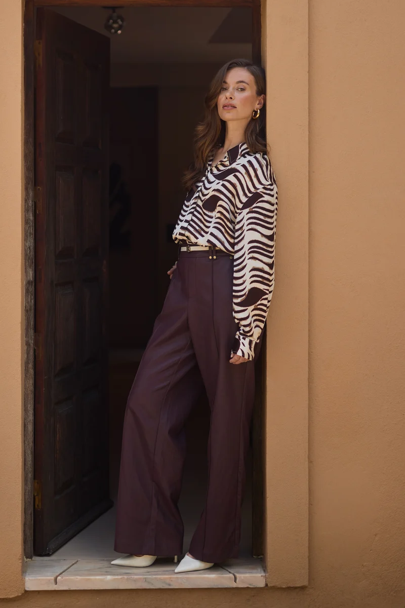 Broek Jill PU Cherry NKF09061