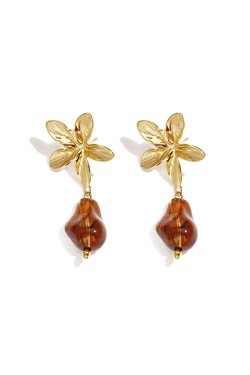 Goudkleurige Bloem Oorbellen Dames – RVS & Acryl