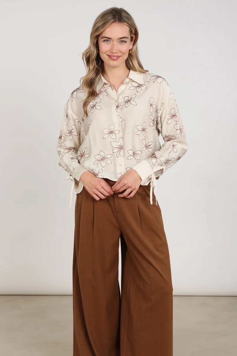 Blouse Bailey Flower Sand NKF02118