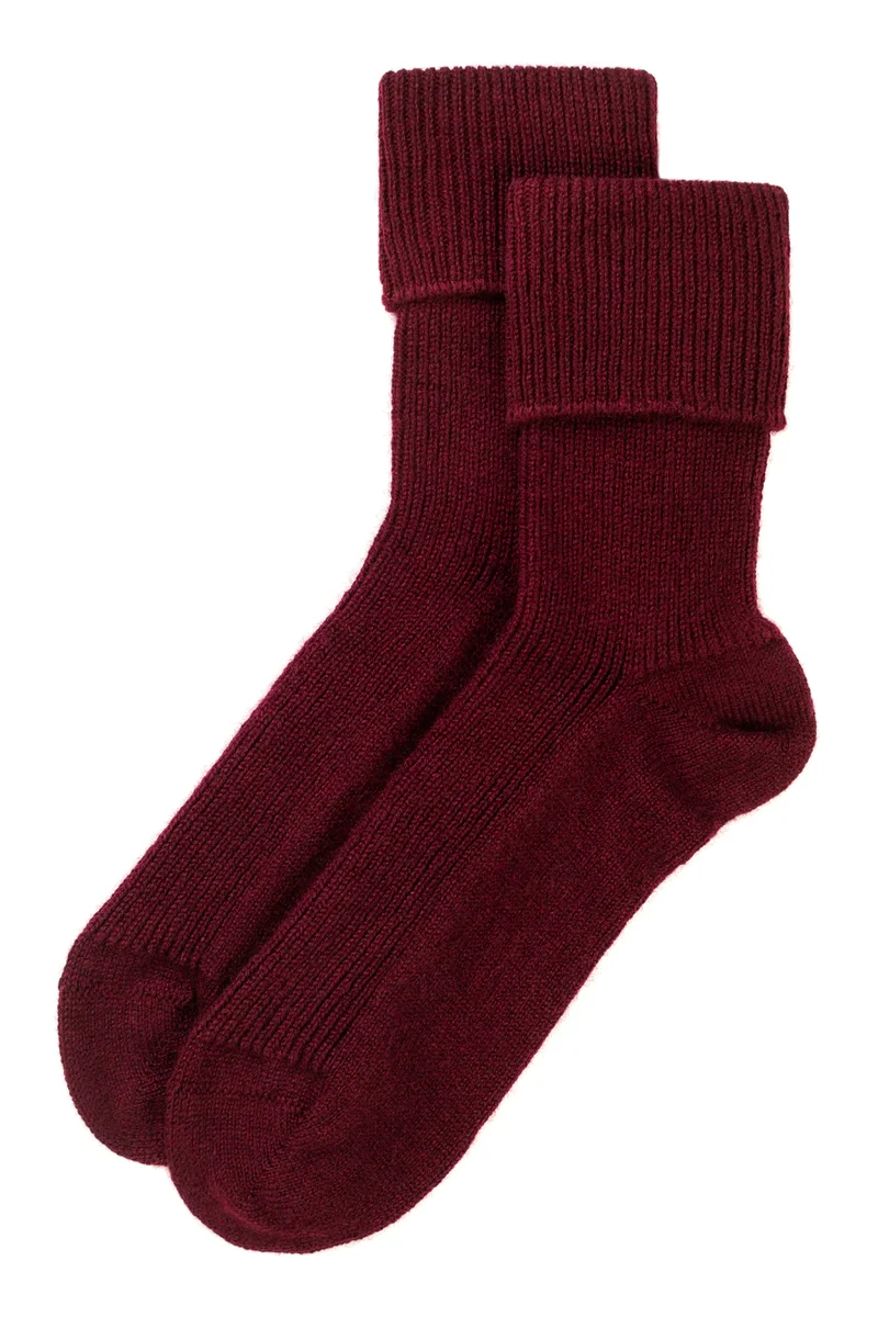 Rosie Sugden Damen Kaschmir Lounge-Socken Weinrot | Made in Scotland