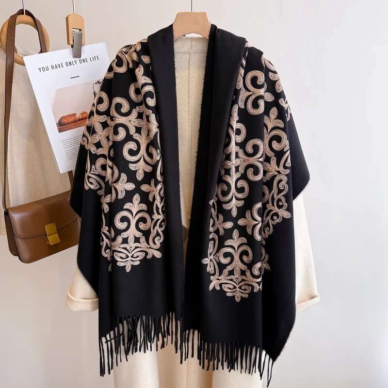 Groothandel in imitatiekasjmier sjaal, groot model, boho chic, met bloemenprint.