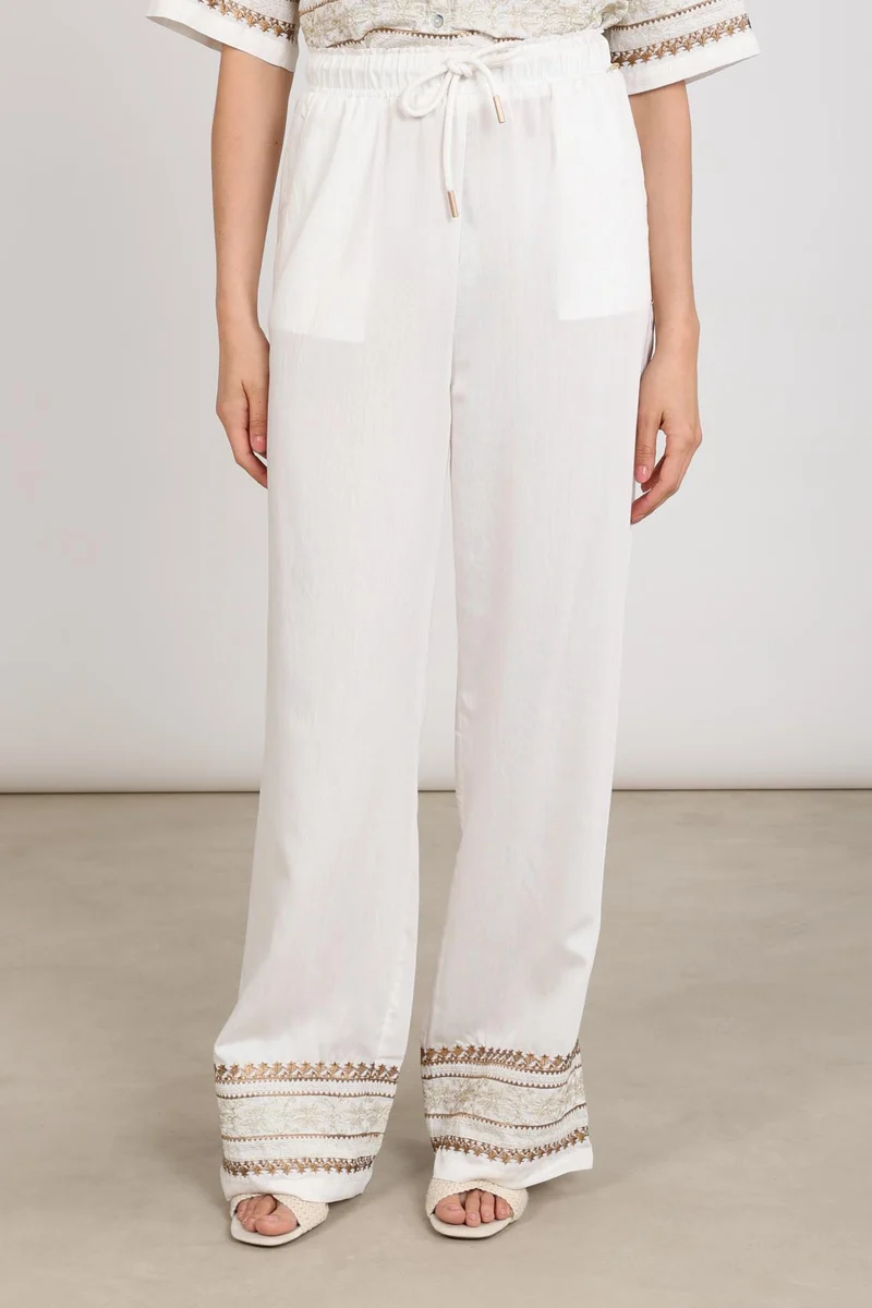 Broek Valerie Embroidery Offwhite Camel NKS09049