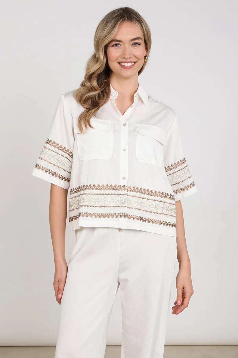 Blouse Bodine Embroidery Offwhite Camel NKS02113