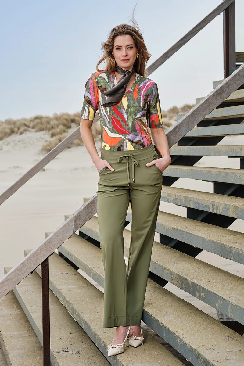 Travel Top Summer Leaf Dance Print Olive 202271