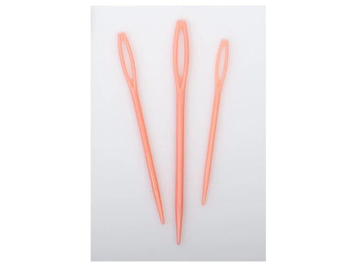 Plastic Yarn Needles 3ct