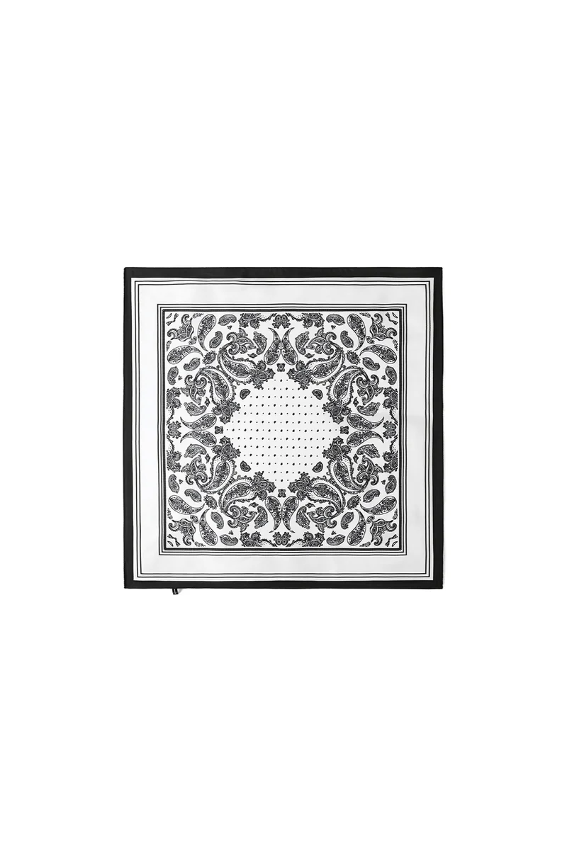 Witte Dames Sjaal met Paisleyprint – Lichtgewicht