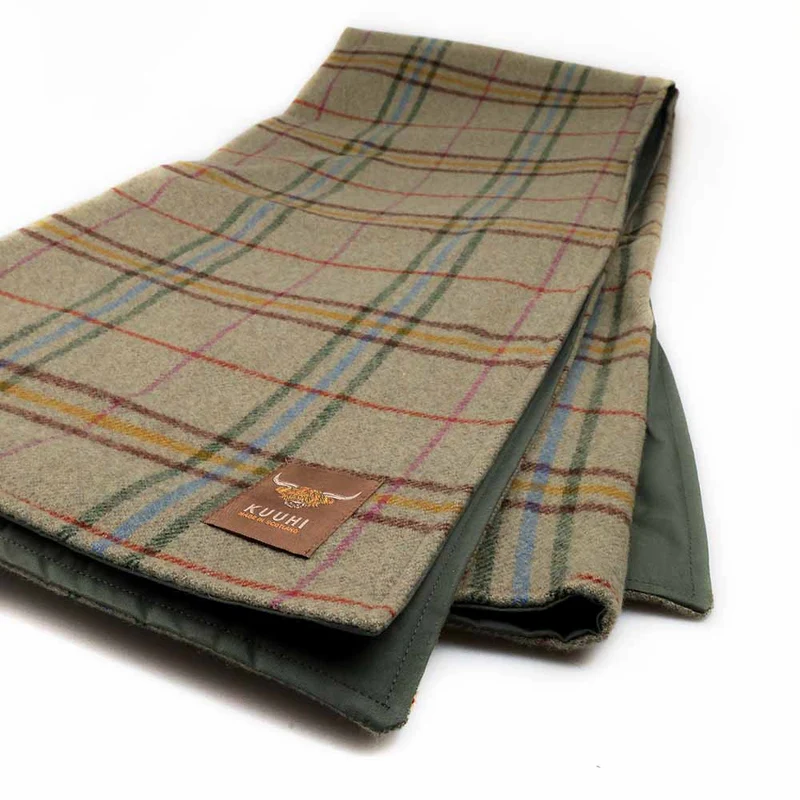 Kuuhi Schottische Tartan Picknickdecke Isle of Barra | Schurwolle · Wasserdicht · 2 Größen