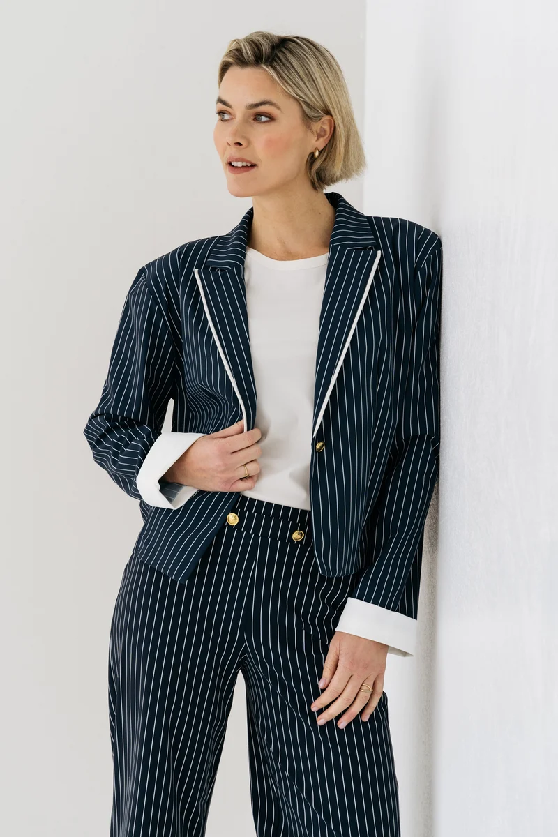Travel Blazer Daimy Navy Pinstripe
