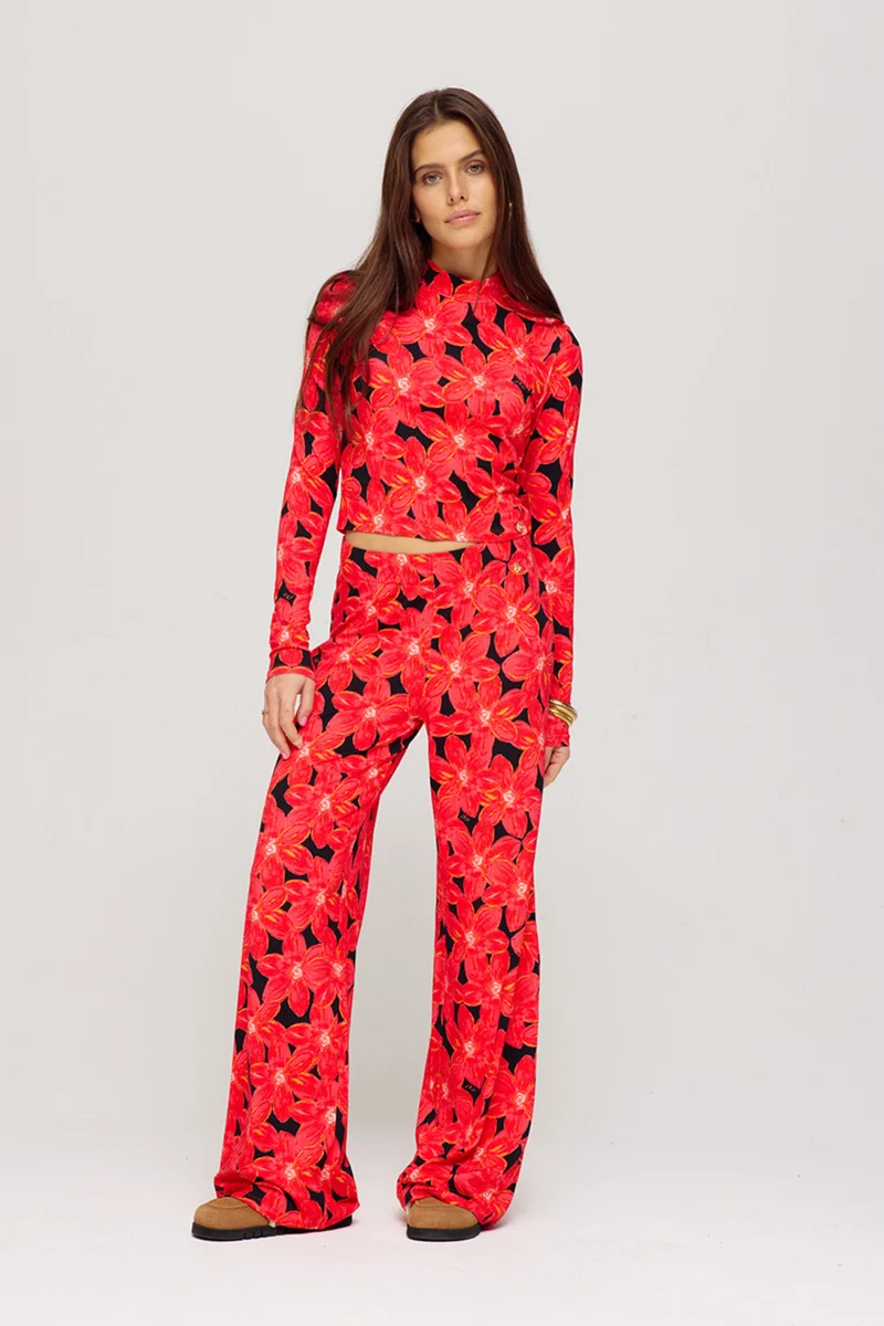 Broek Jane Spicy Red Flower SS25T102