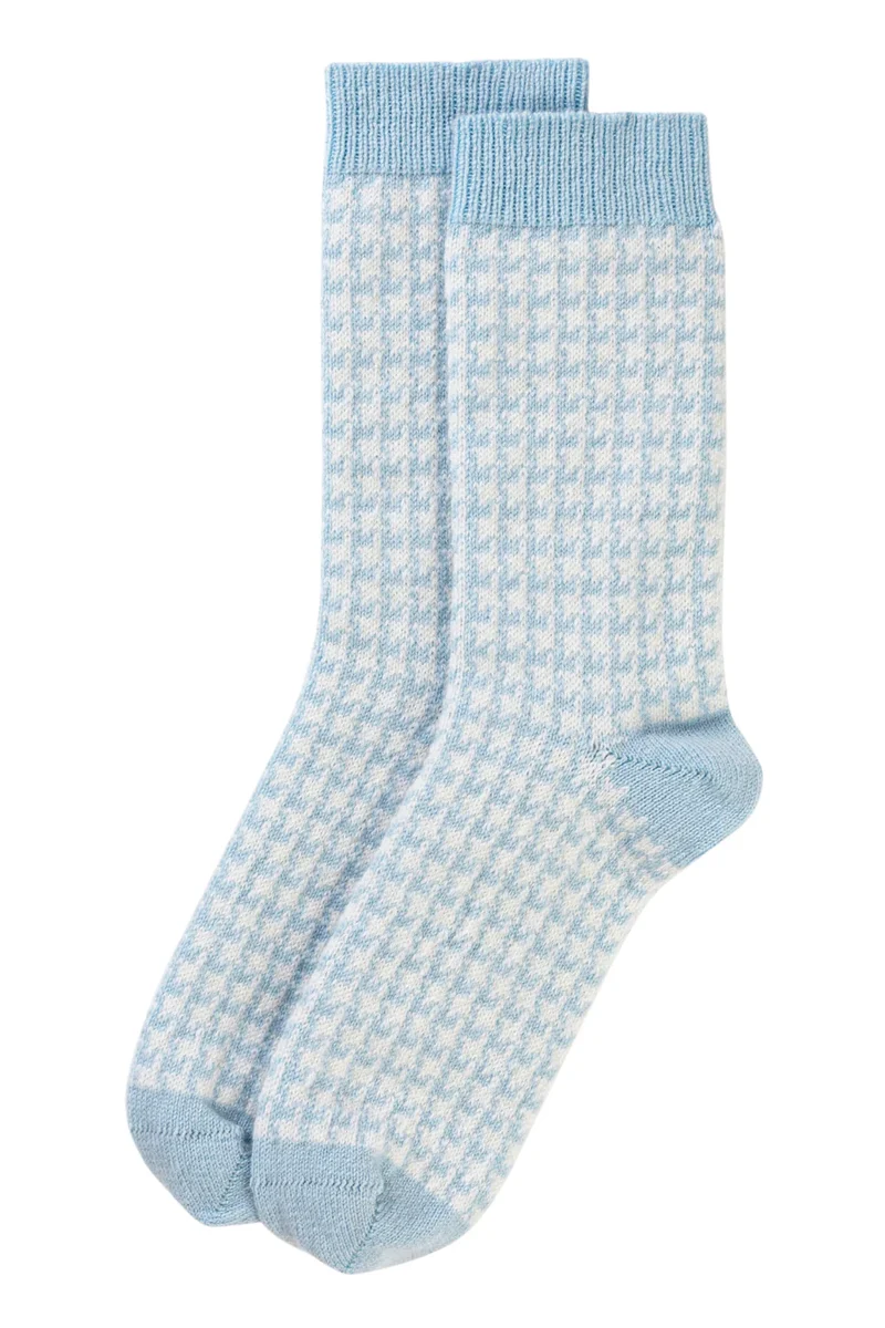 Rosie Sugden Damen Kaschmir Lounge-Socken Hahnentritt Blau-Weiß | Made in Scotland