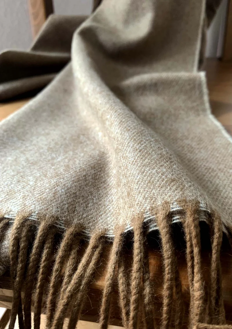 Lammwolle Angora Stola Gerste