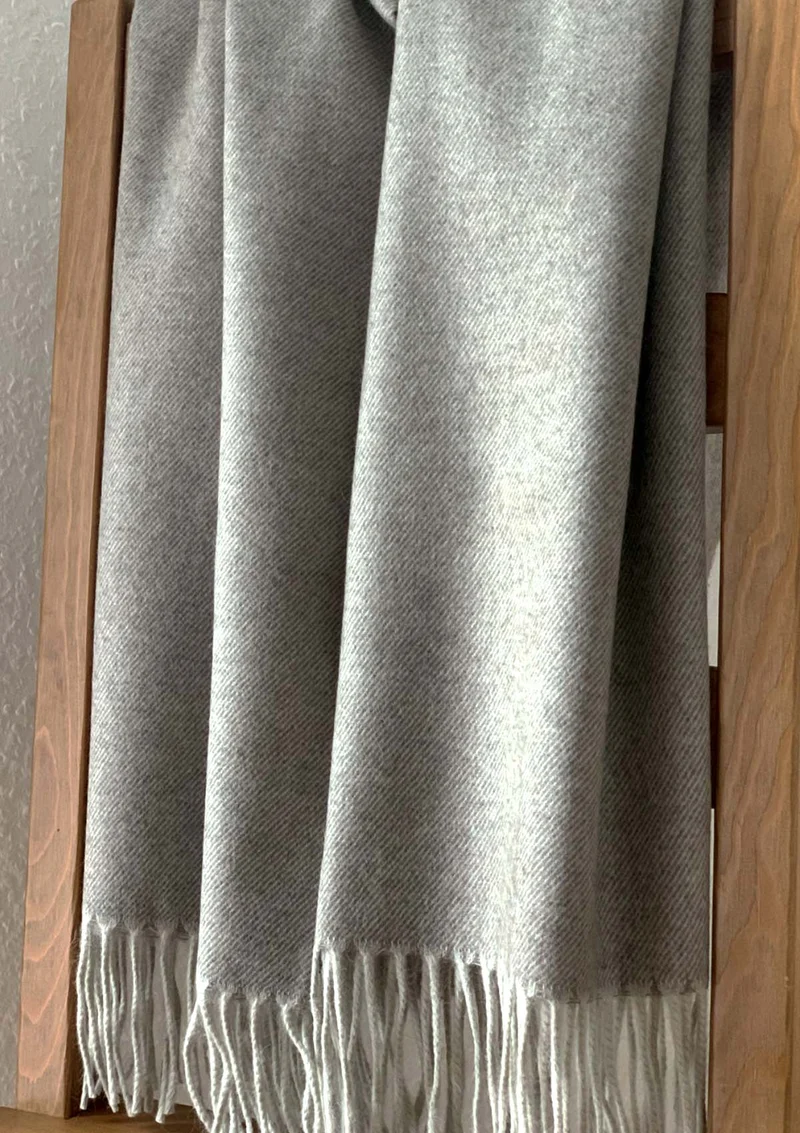 Lammwolle Angora Stola Hell Grau