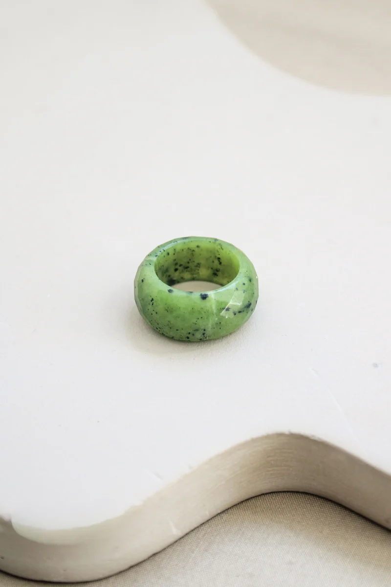 Maw sit sit ring 'Thiri' (US 5.5, 16 mm)