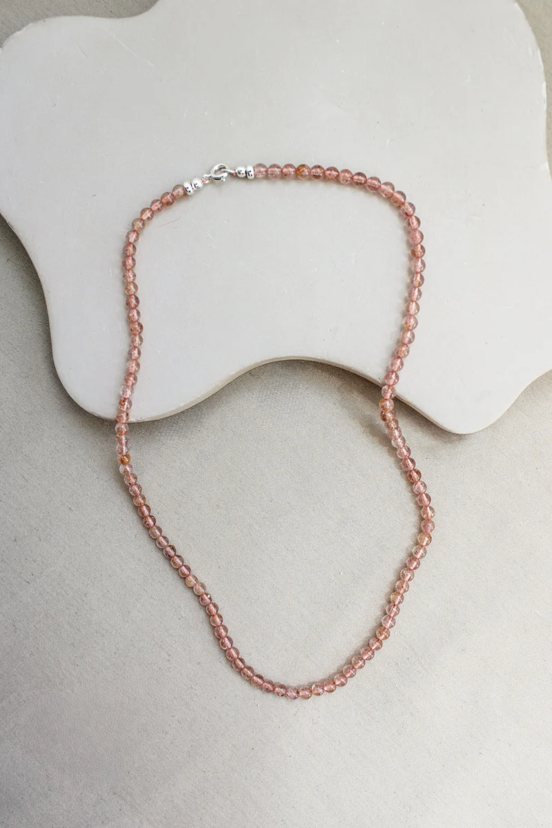 Aardbeienkwarts ketting 'Flore'