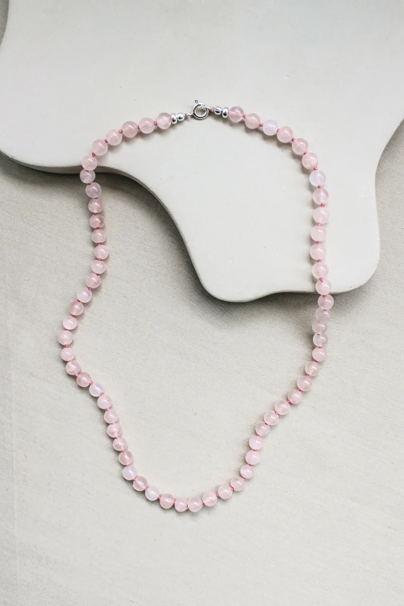 Rozenkwarts ketting 'Anne'