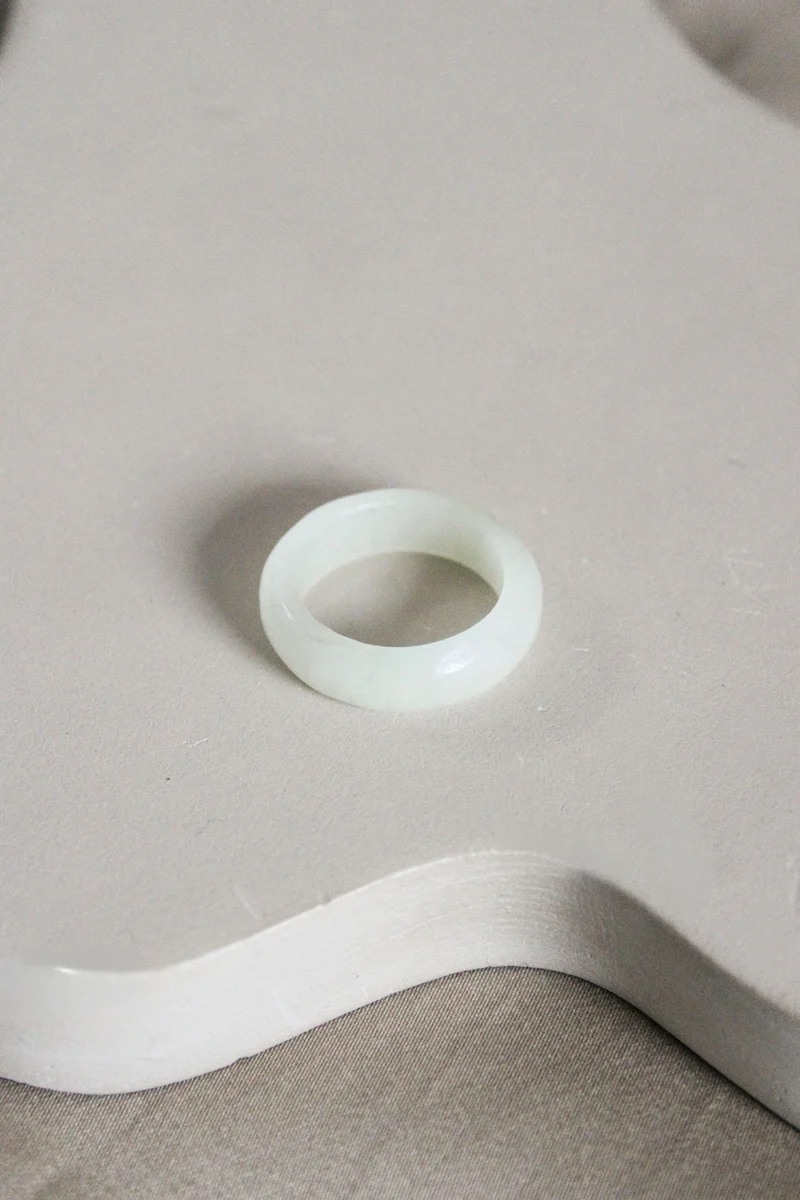 Jade ring 'Kai' (US 8.5, 18.6mm)