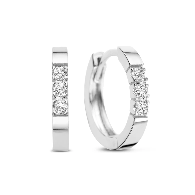 Isabel Bernard De la Paix Madeline 14 karaat witgouden oorringen | diamant 0.15 ct | IBD360017