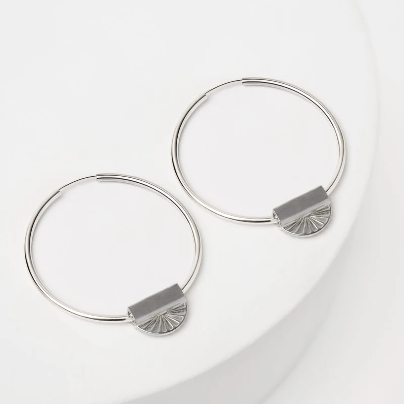 Eternal Sunshine oorbellen zilver groot