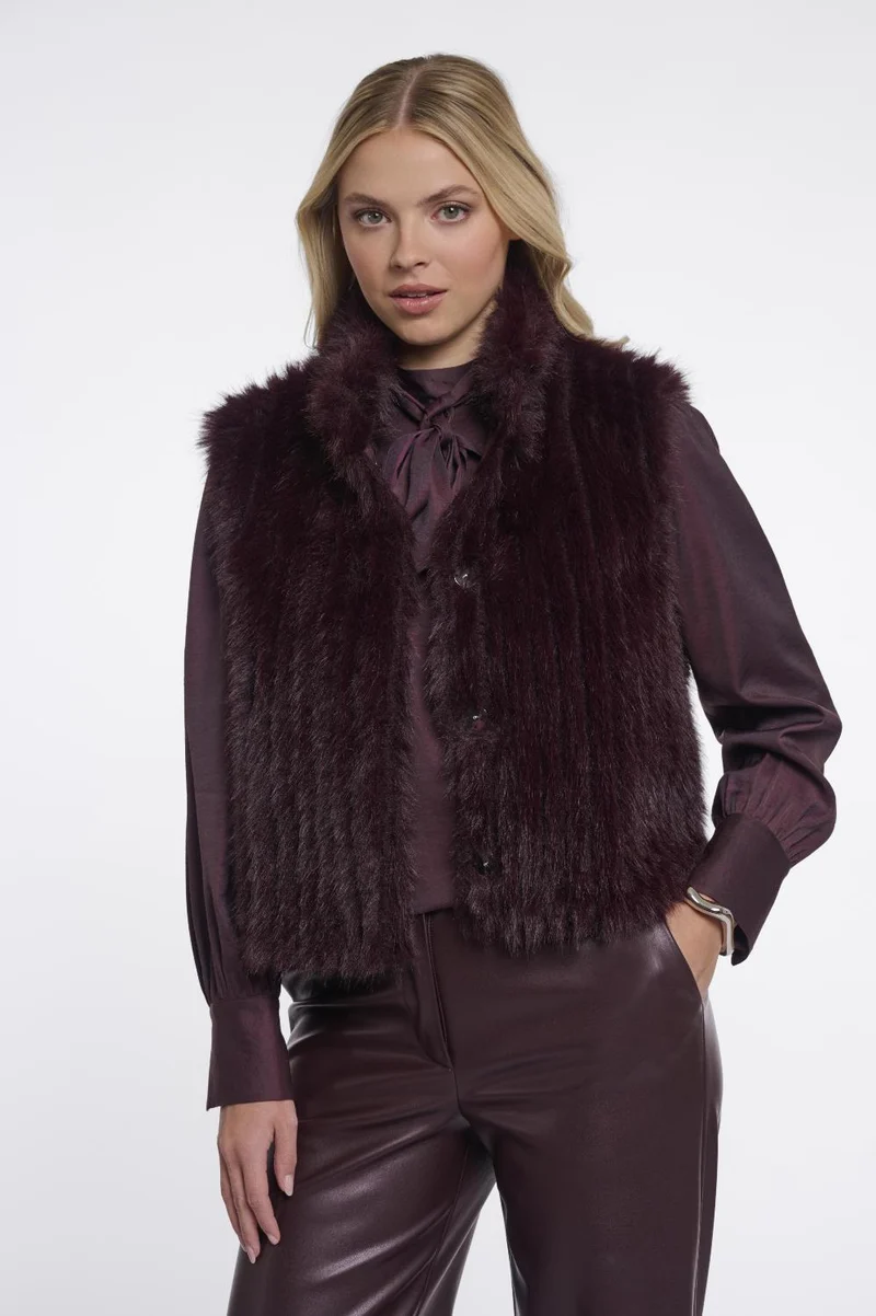 Waistcoat with closure dava