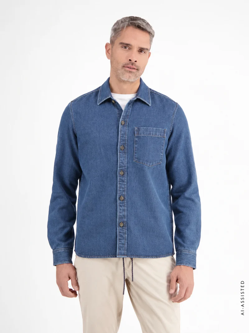 Kerniges Denimhemd für Herren in lässiger Jeansoptik