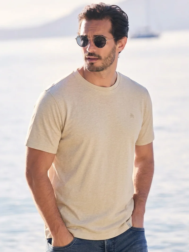T-Shirt aus Baumwoll-Leinen-Mix in moderner 2-Tone-Optik