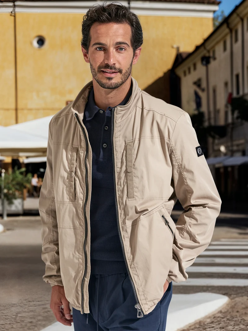 Blousonjacke für den Übergang