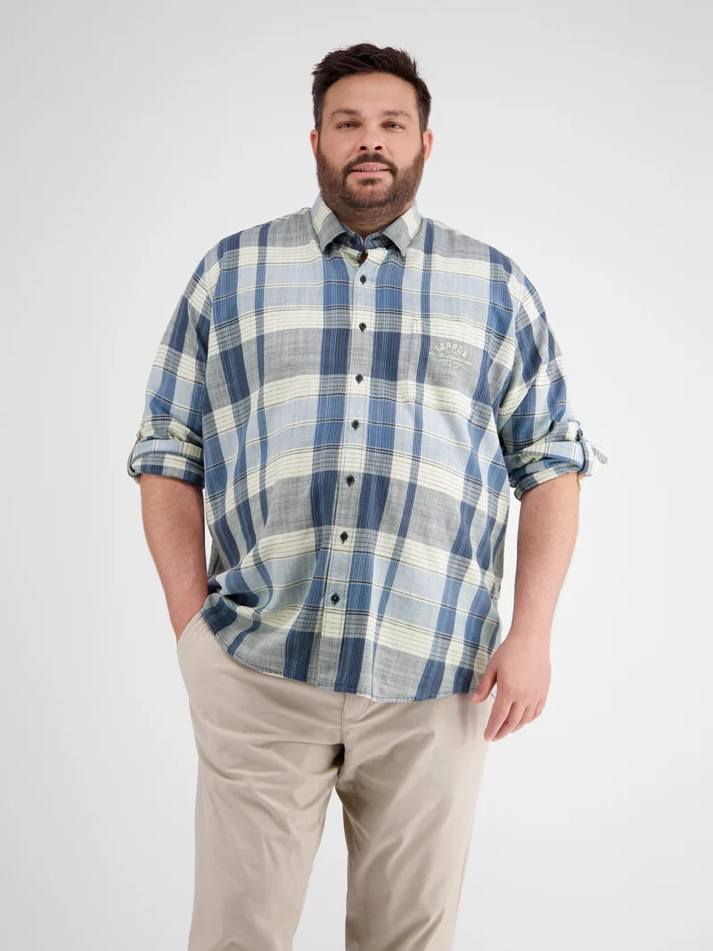 Kariertes Herrenhemd von 3XL bis 6XL mit verdecktem Button-down-Kragen