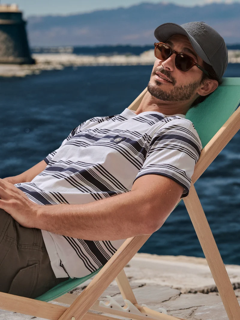 T-Shirt im Streifenlook mit O-Neck