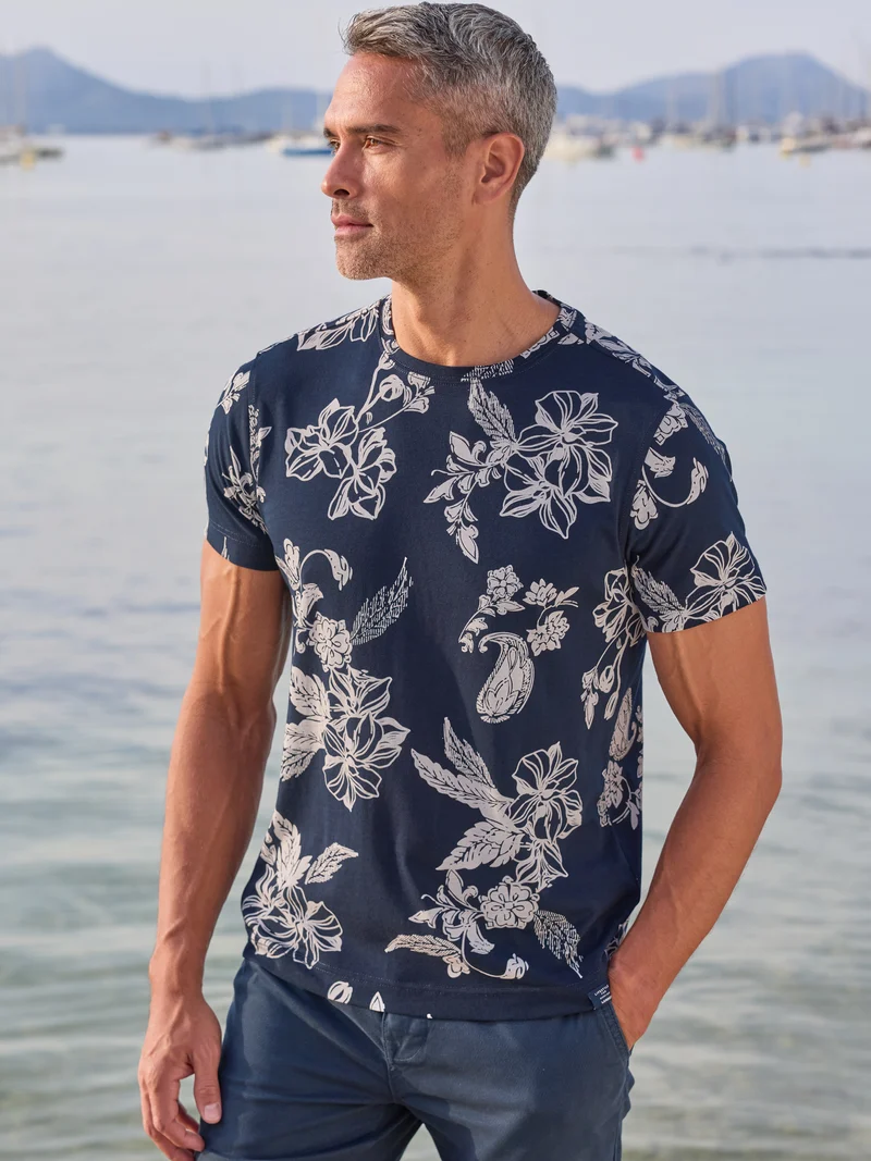 T-Shirt mit O-Neck und floralem All-over-Print