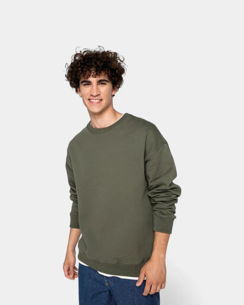 Oversized unisex sweater met ronde hals, te personaliseren